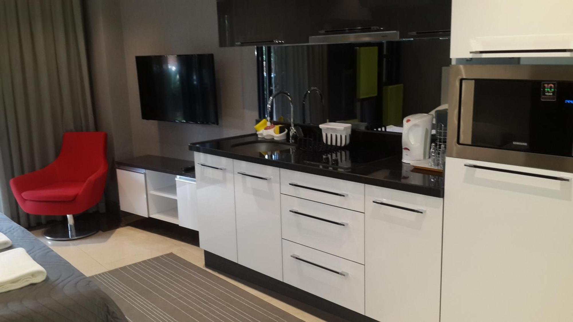 Bmk Suites Apartments Antalya Bagian luar foto
